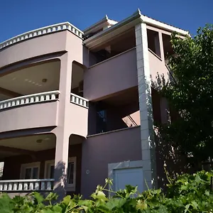 https://apartments-bazina.splithotels.org